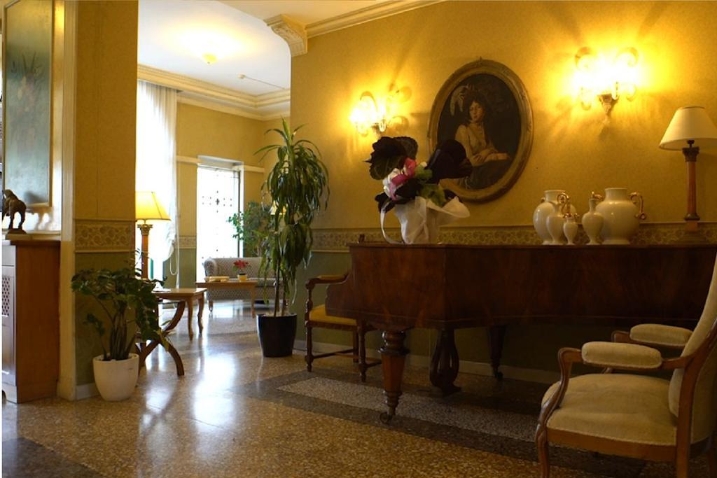 Hotel Bentivoglio Residenza D'Epoca Exterior foto